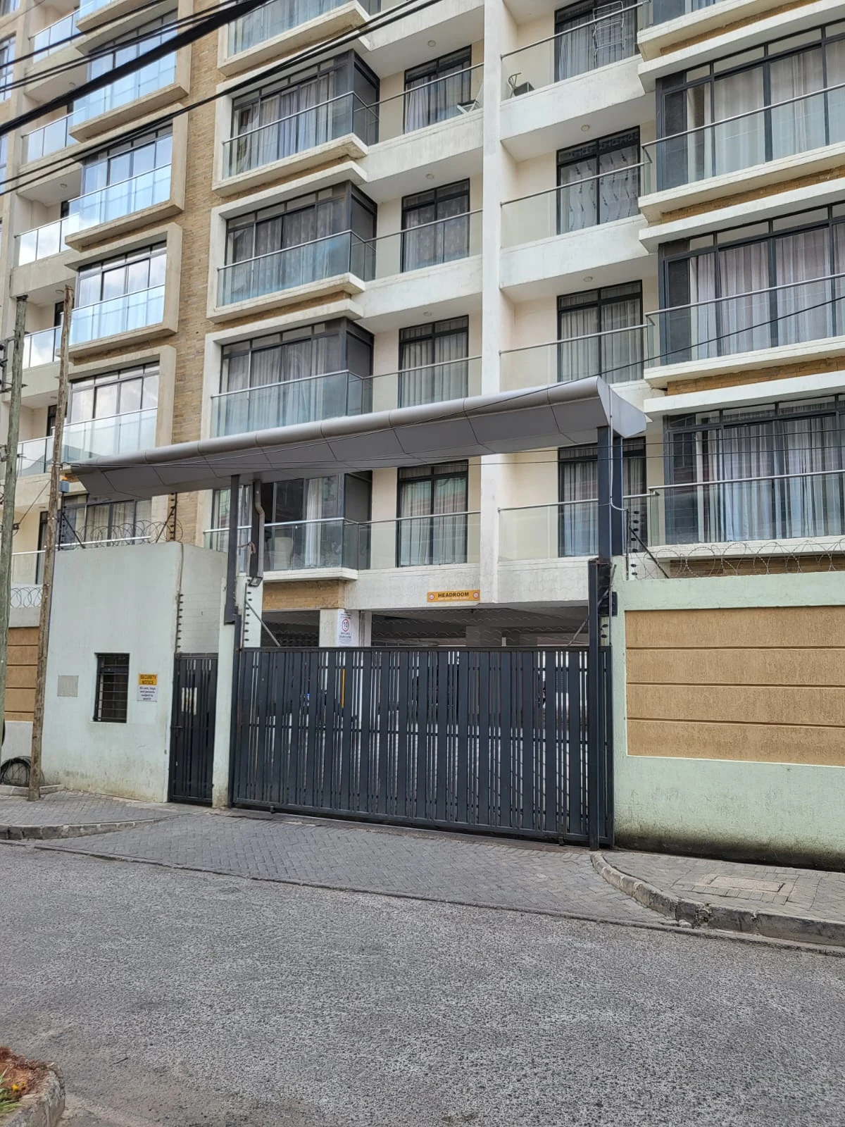 Contemporary 1-Bedroom Apartment for Sale in Kilimani