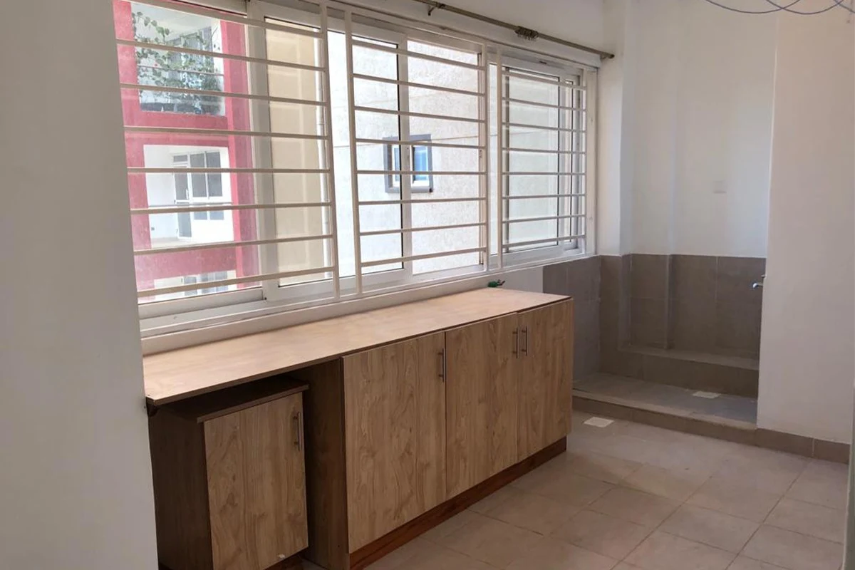 Prestigious 4-Bedroom Apartment with SQ for Sale in General Mathenge
