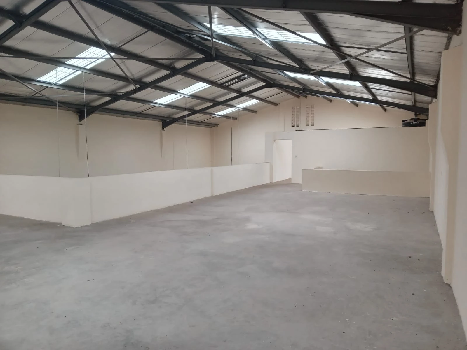 7,200 Sq.Ft. Warehouse for Rent in Baba Dogo