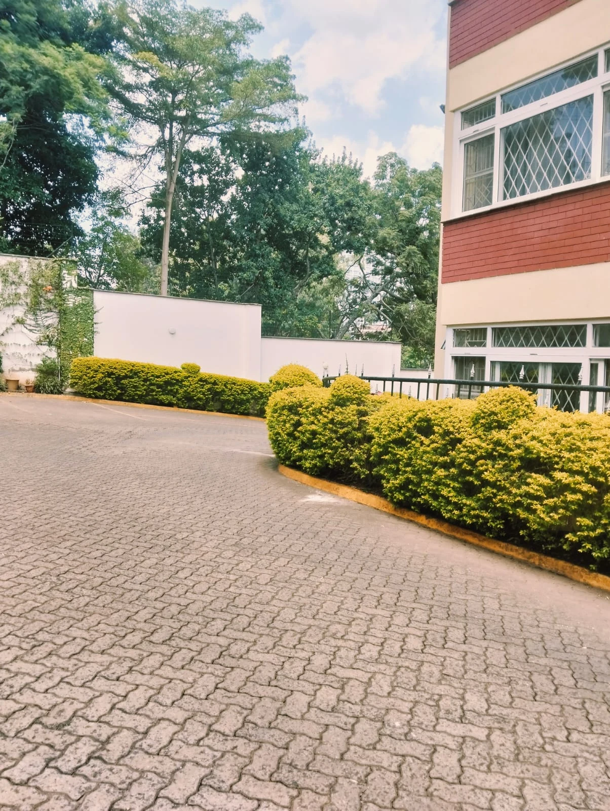 Spacious 4-Bedroom Apartment for Sale in Westlands
